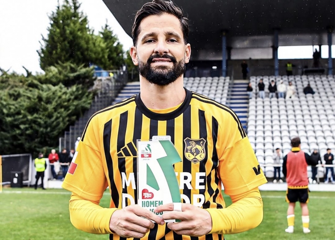  Platiny her�i na estreia 