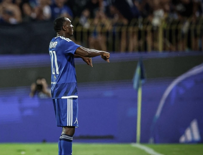 Aldair ganha vantagem rumo ao play-off da Champions 