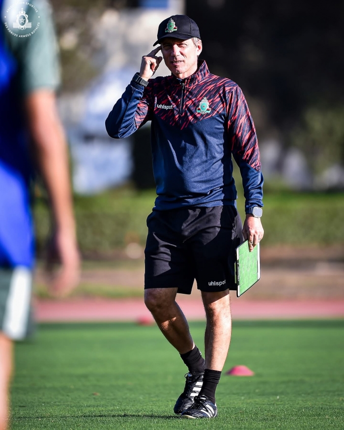 Alexandre Santos Leads Moroccan League