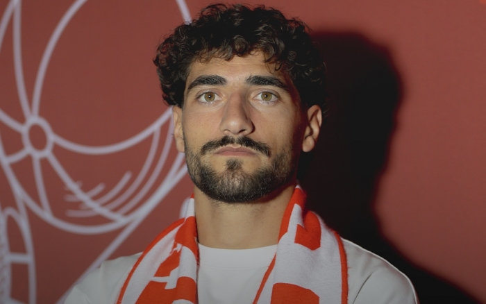 Miguel Sousa assina em definitivo pelo Leix�es SC