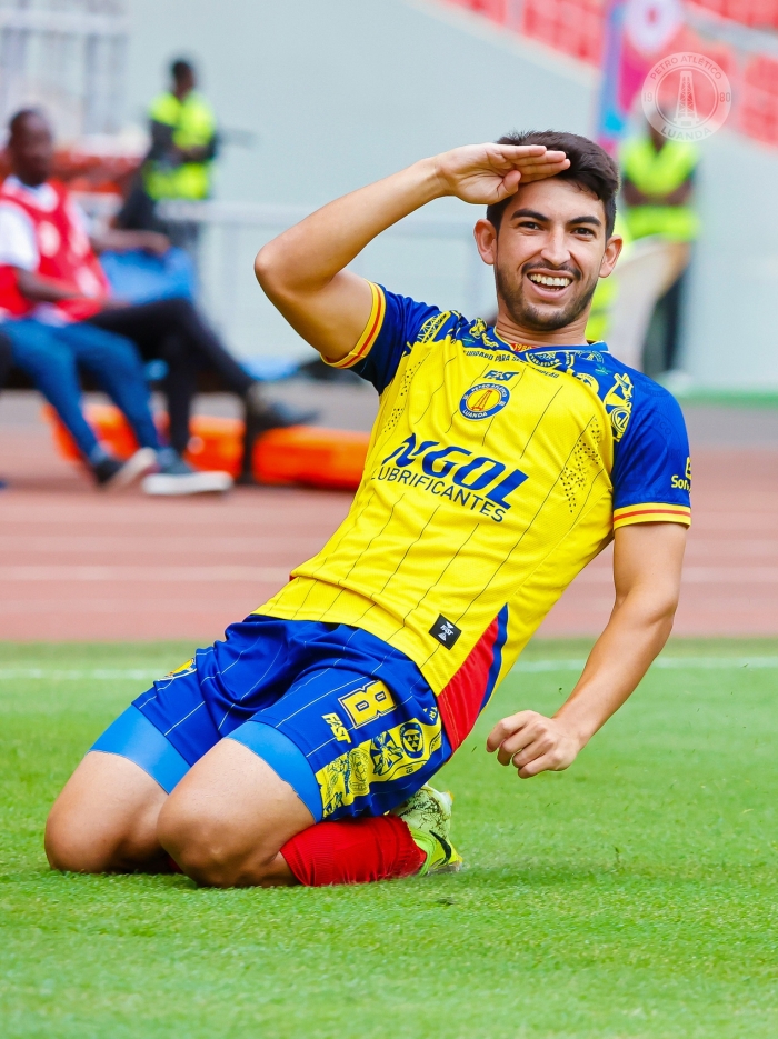 Toro and Reis score in Petro's victory