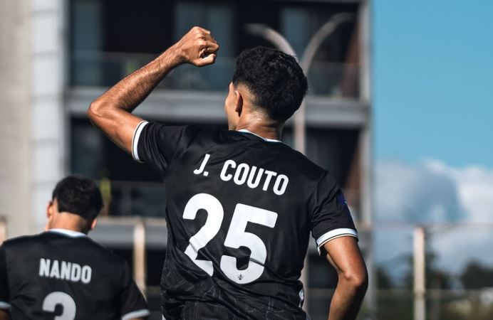 Segundo golo da poca para Joo Couto